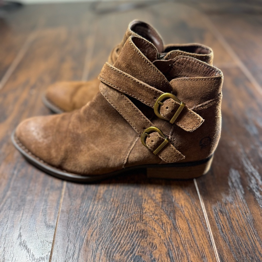 Born‎ Brown Suede Double Buckle Ankle Boots Leather Booties Women's Size 7
